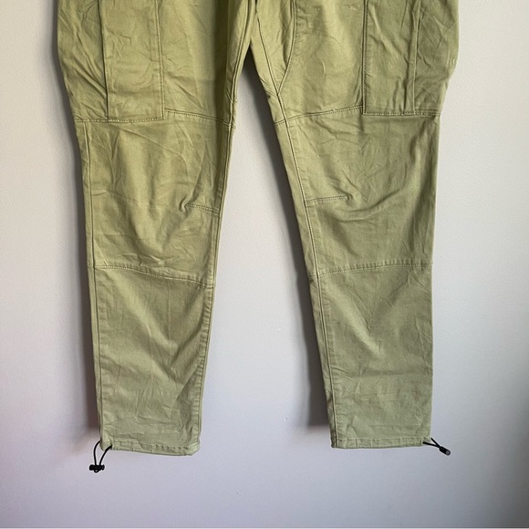 Men’s Pacsun Green Cargo Pants - Picture 2 of 6